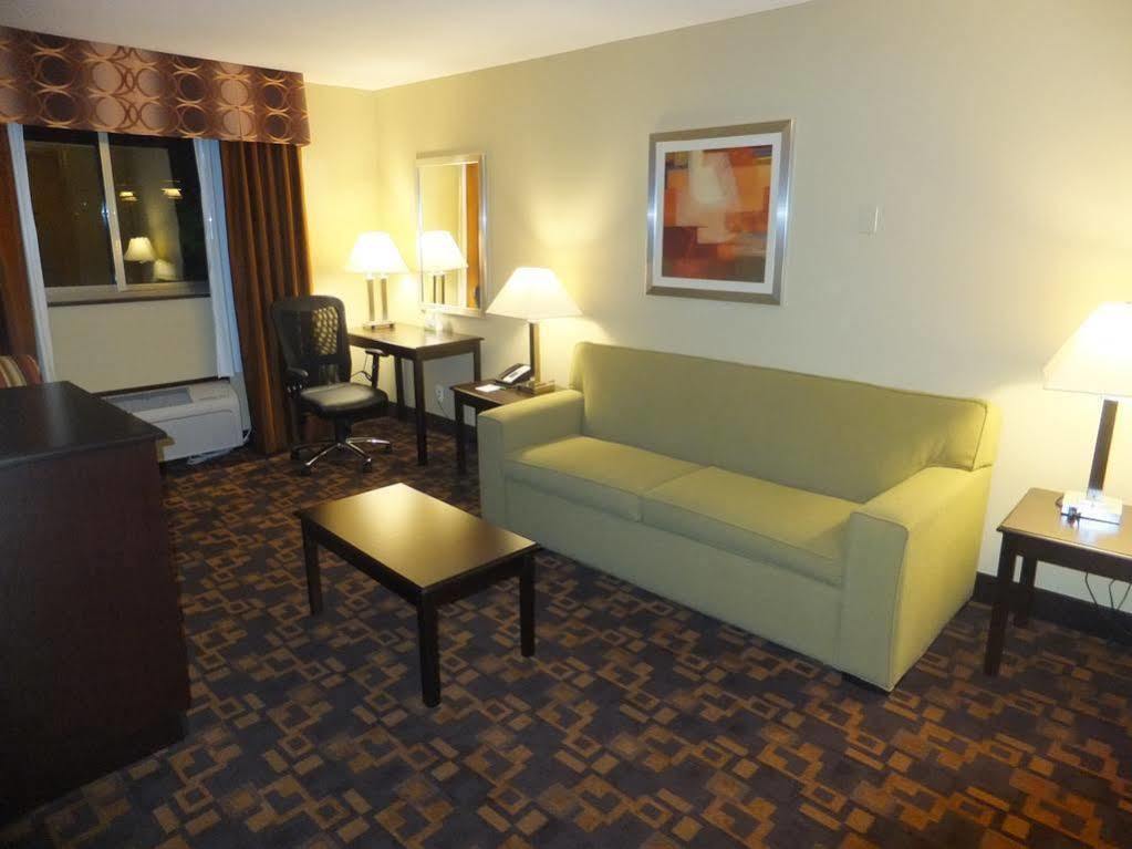 Holiday Inn Mount Prospect-Chicago Экстерьер фото
